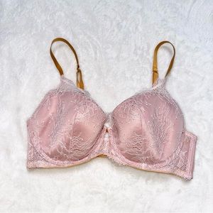 Victoria’s Secret Lined Plunge Bra!